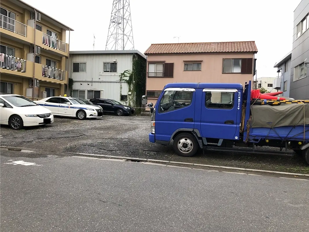 江戸川区北葛西５丁目　月極駐車場